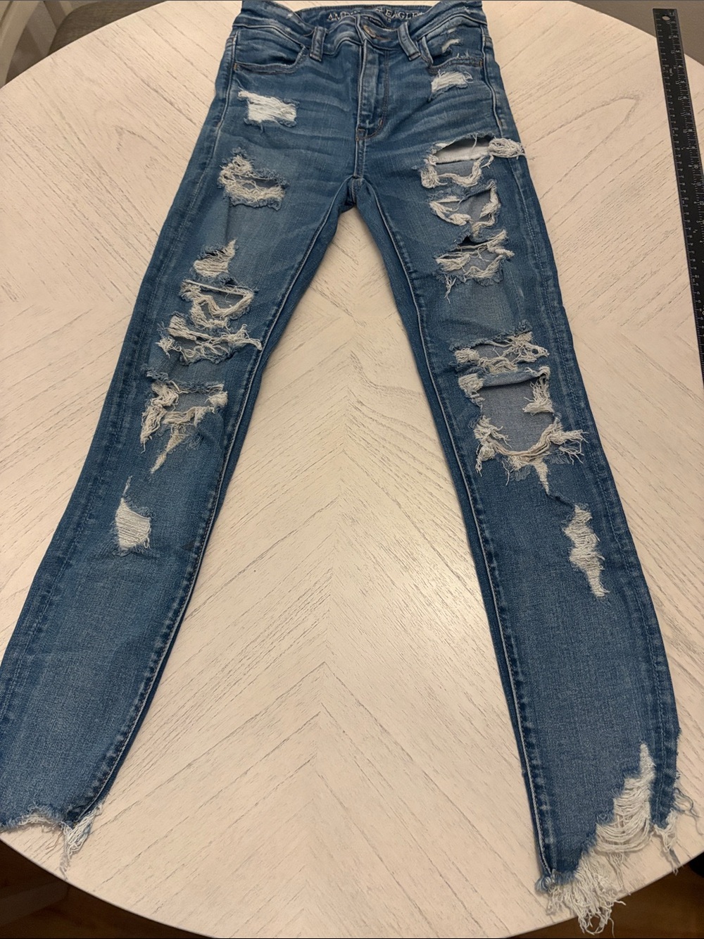 American Eagle Next Level Stretch Heavily Distressed Skinny Jeans - 0Sort [PH1]